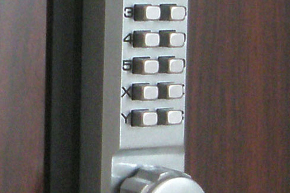 commercial keyless entry door lock chicago
